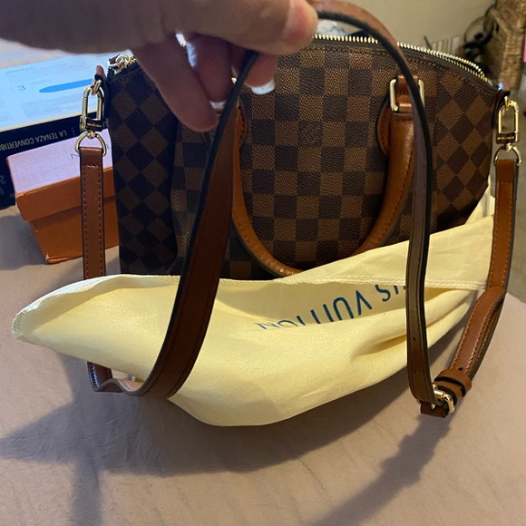 Beautiful Handbag ๐๐๐ - Picture 7 of 9